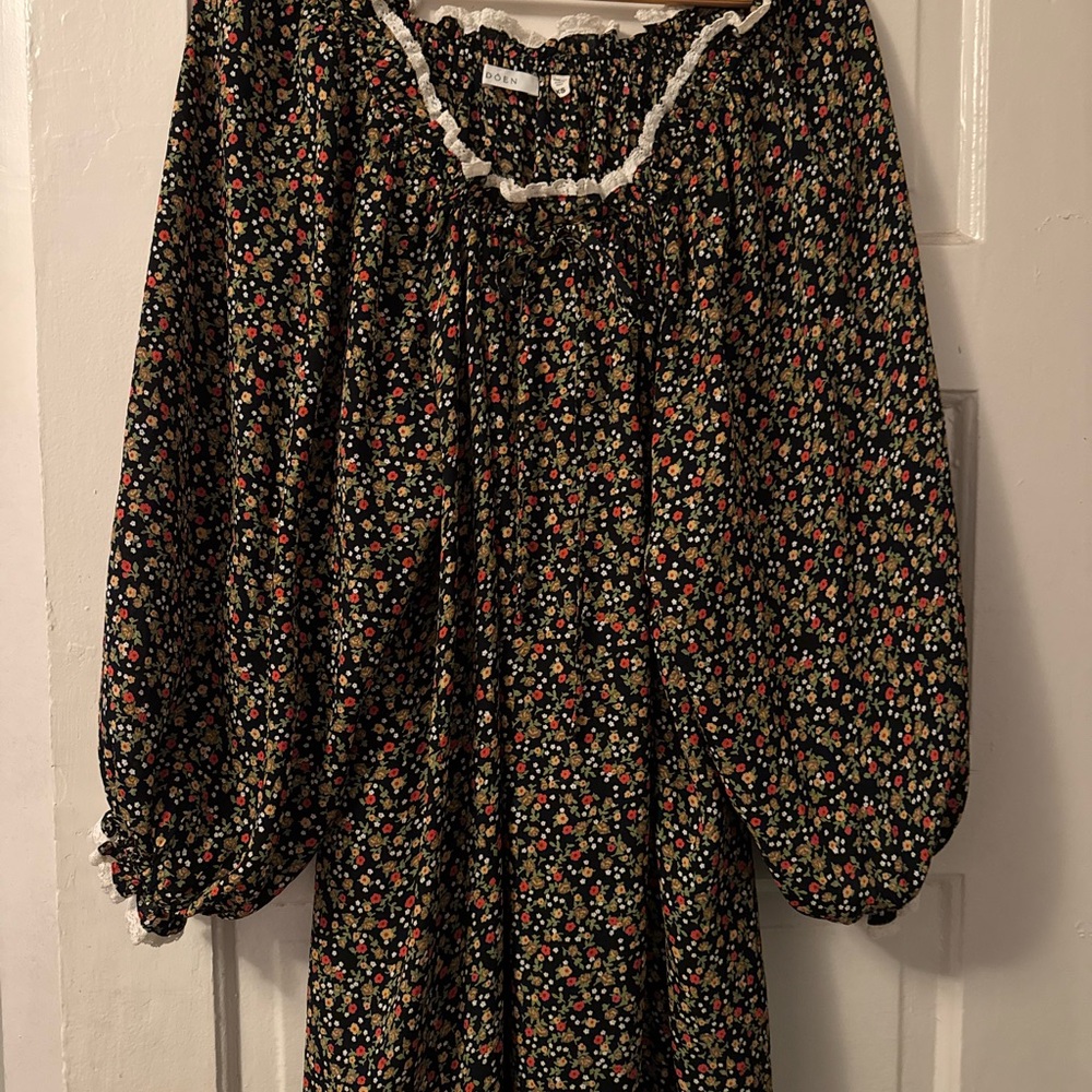 Doen Black Floral Long Sleeve Dress
